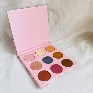 **NEW*** Kitten Palette - Winky Lux